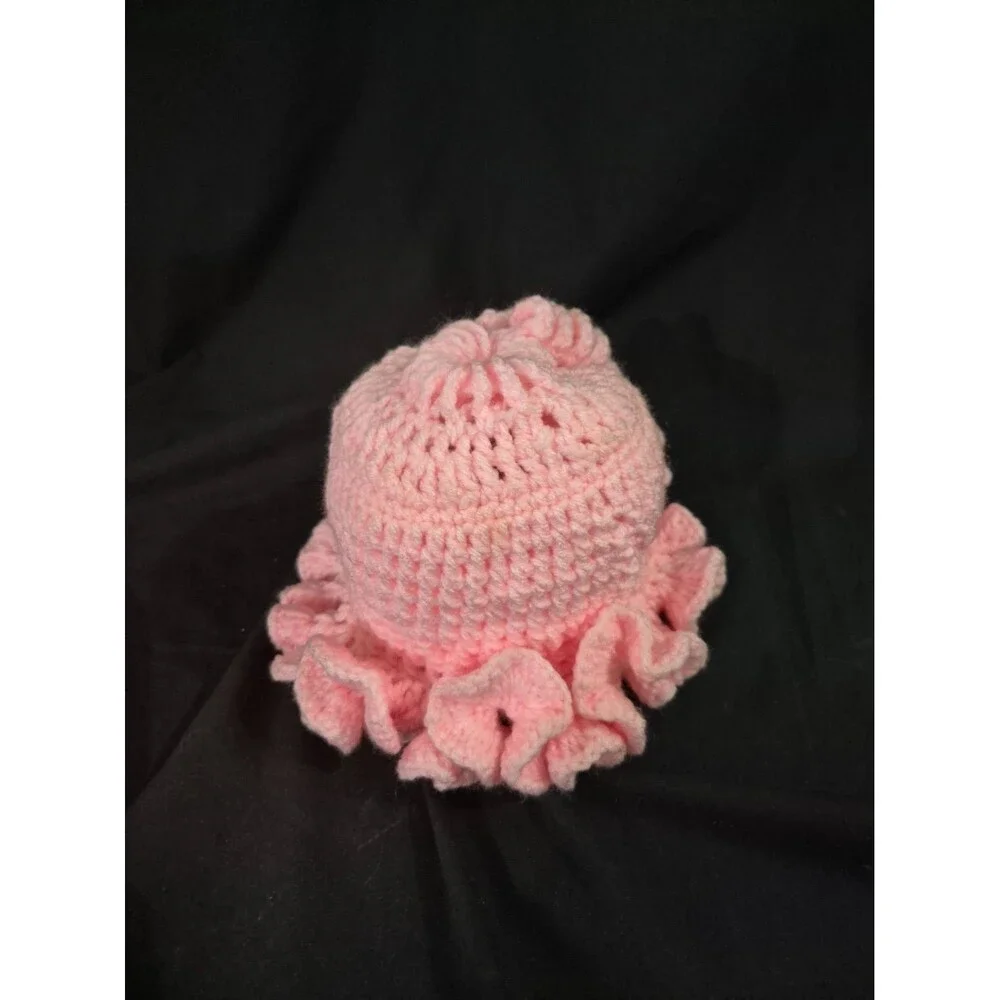 Vintage Hand Crocheted Toilet Paper Holder Peachy